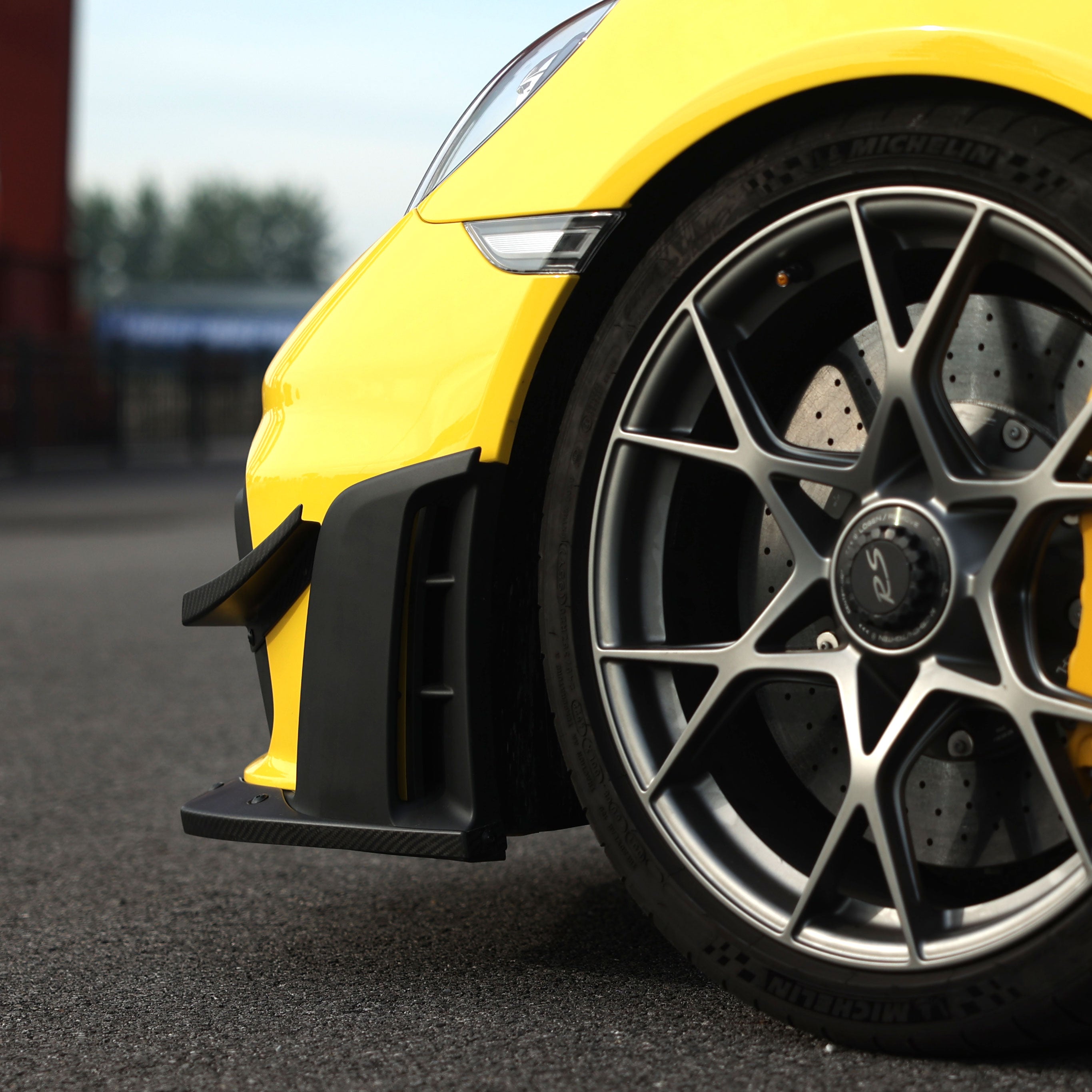SR DRY CARBON FIBER LOWER SIDE SPOILER [PORSCHE 718 Cayman GT4 RS/Clubsport]