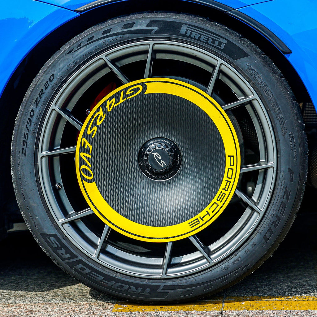 SR DRY CARBON FIBER R-HR AERODISC (for Aluminum REAR Rims) [PORSCHE 718 GT4 RS]