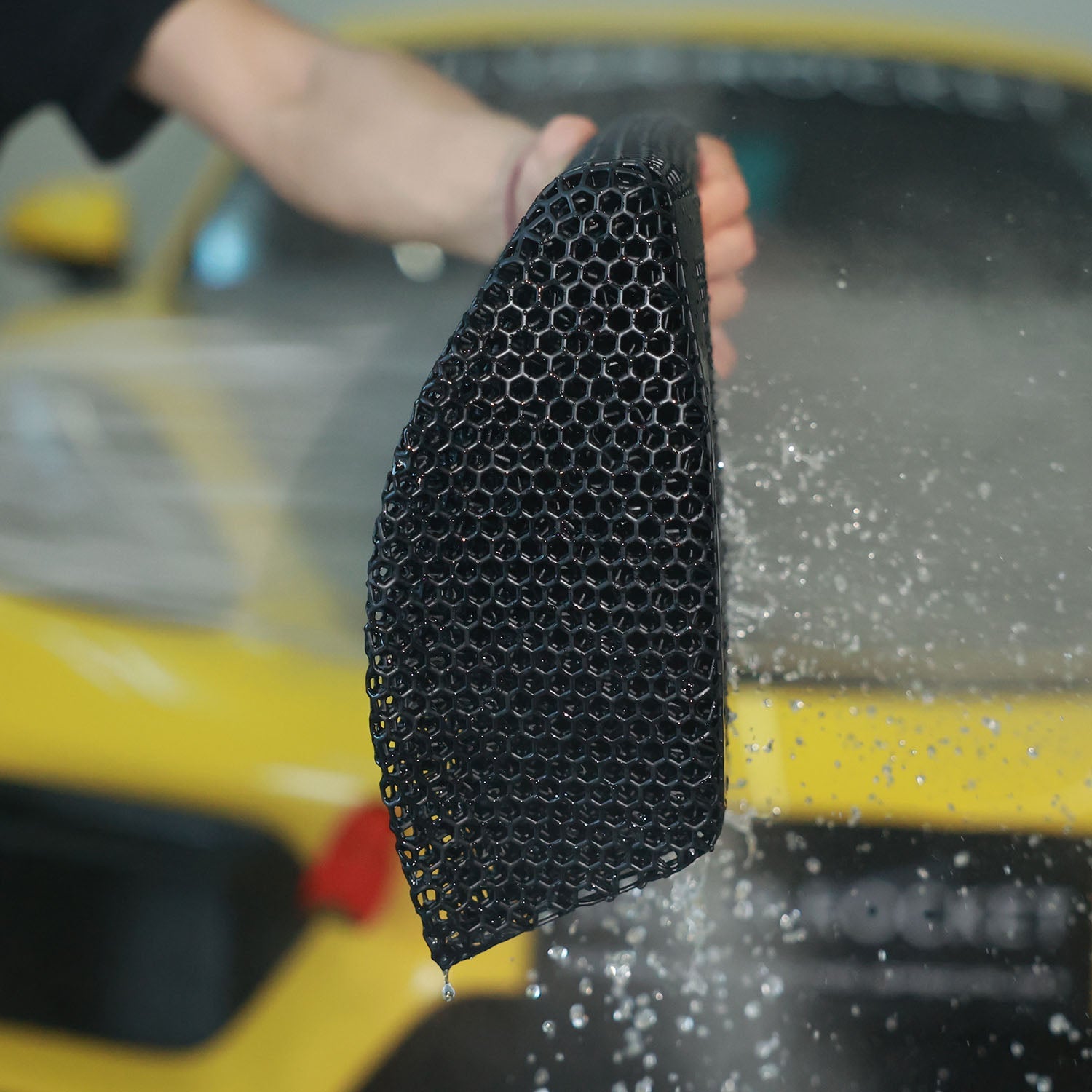 SR 3D AIR-COOLED POROUS SEAT INSERT FOR PORSCHE LWB SEAT V2.0 [PORSCHE 991 / 992 / GT3 / RS, 981 / 718 / GT4 / RS]