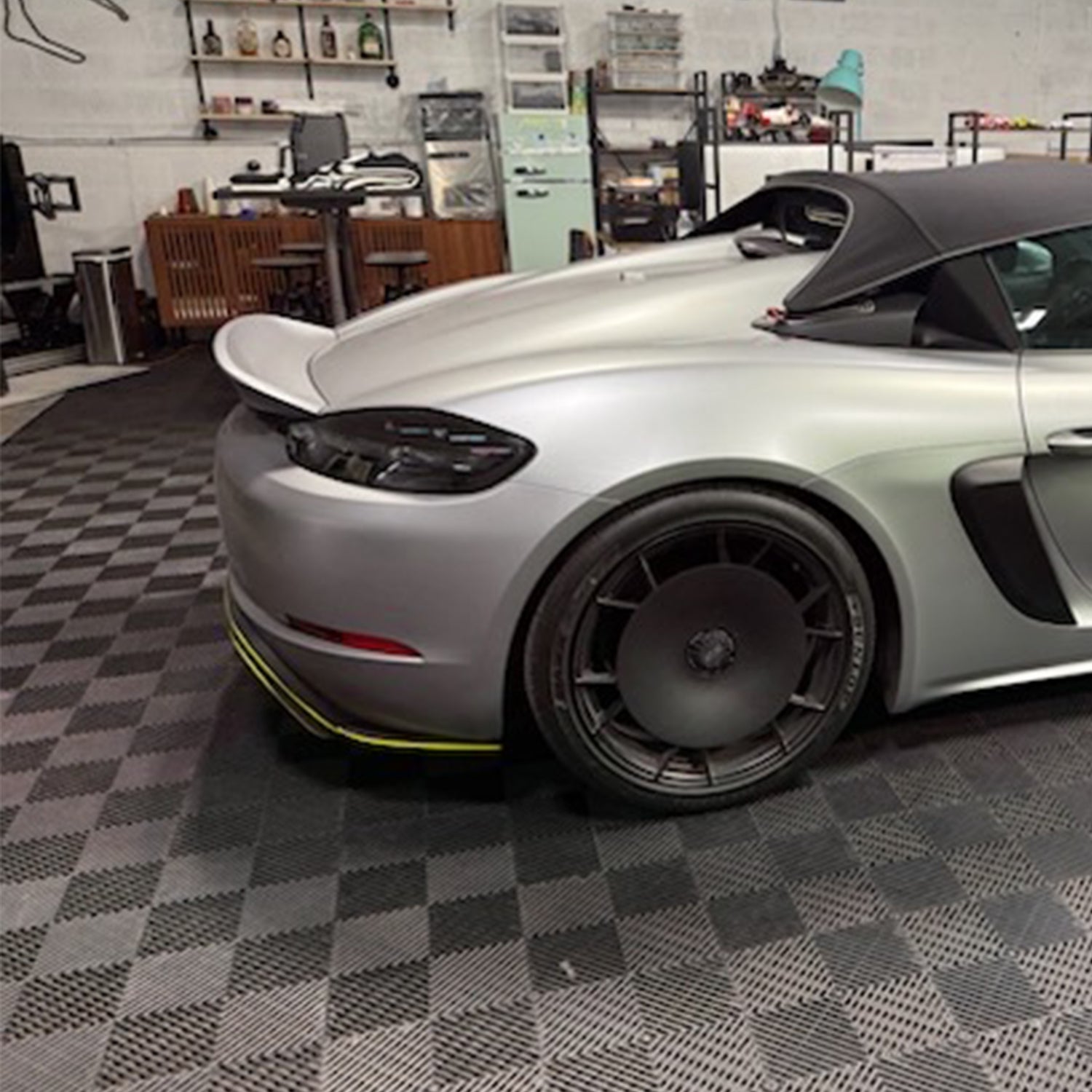 SR DRY CARBON FIBER R-HR AERODISC (for Aluminum REAR Rims) [PORSCHE 718 GT4 RS]