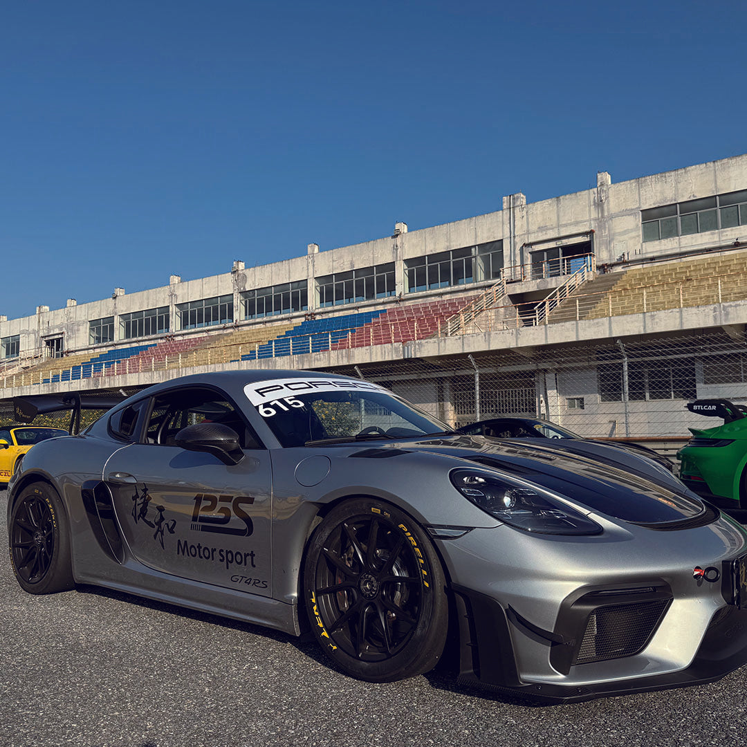 SR DRY CARBON FIBER LOWER SIDE SPOILER [PORSCHE 718 Cayman GT4 RS/Clubsport]
