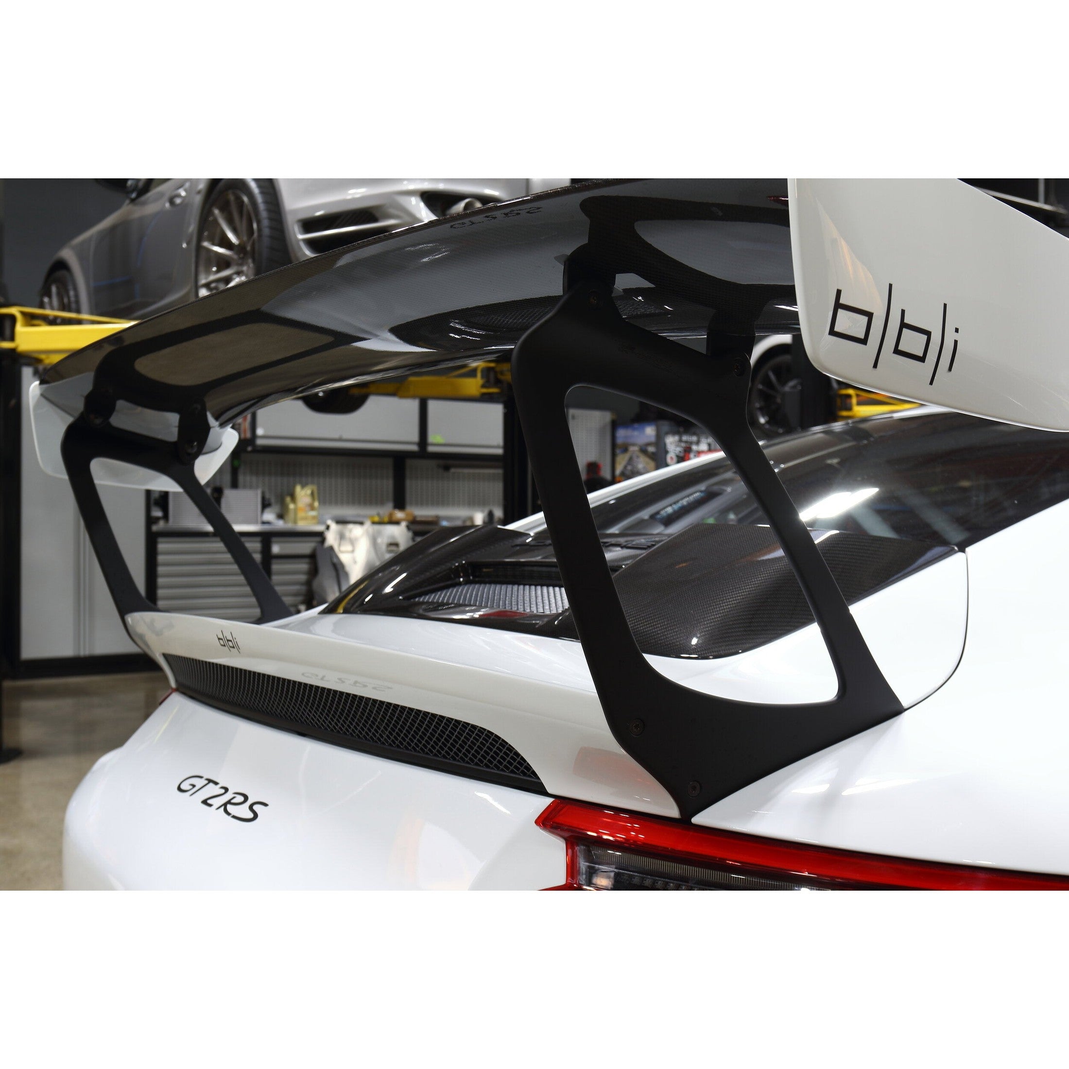 Gunther Werks Porsche 991 GT2 RS / GT3 RS Extended Wing Risers